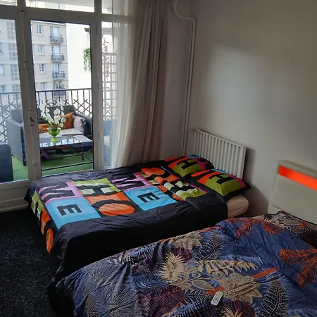 Chambre Pour 4 Chez Rihani Pres De La Tour Eiffel-2